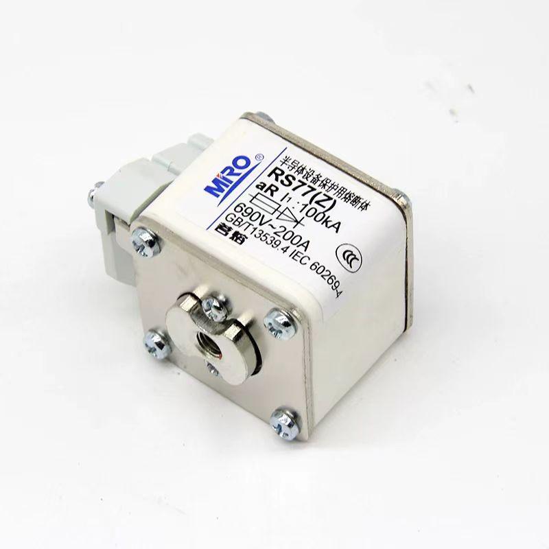France PC31UD69V315TF 690V/315A Ultra-Fast Semiconductor Protection Fuse, aR Class