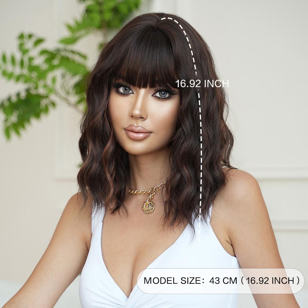 Synthetische Mittellange Wellige Goldbraune Perücken mit Pony Damen Blondes Haar Täglich Party Kostüm Hitzebeständige Faser