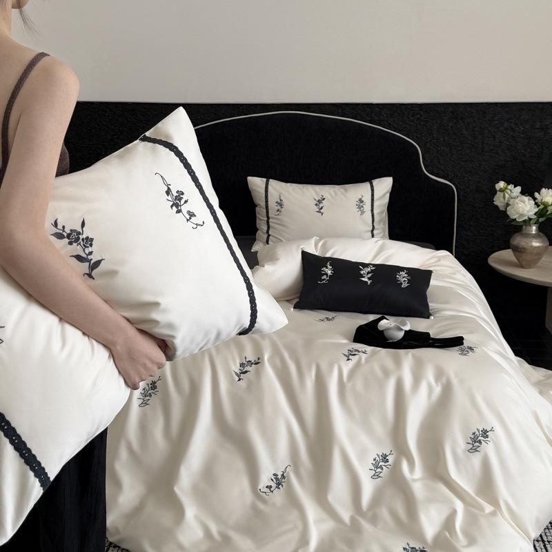 French Retro Satin Long-Staple Cotton Bedding Set: Pure Cotton Duvet Cover, Bed Sheet, Fitted Sheet, and Bed Linen. 1.2m Flat Sheet 3-piece Set