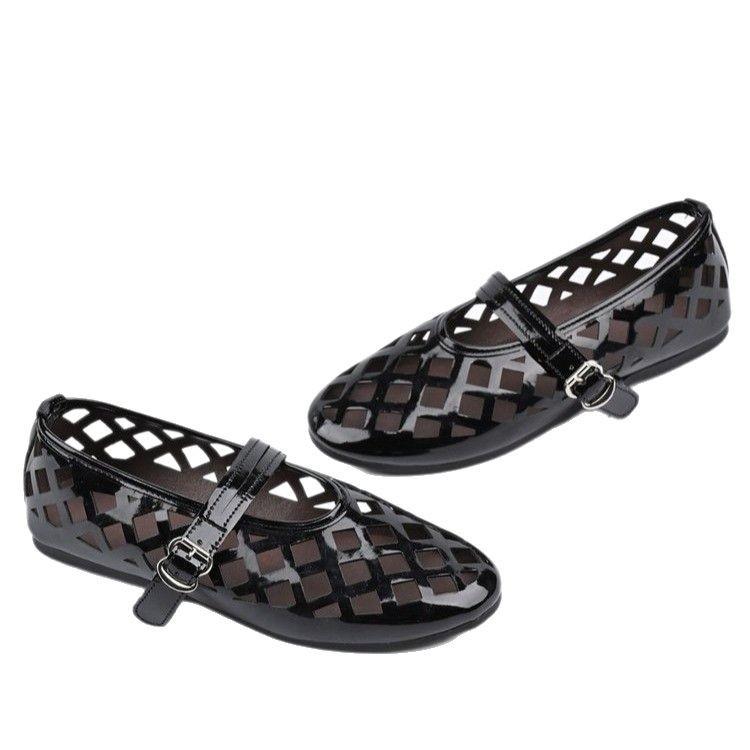 Große hohle lässige Einzelschuhe Damen neue Sandalen mit flacher Sohle im Sommer 2025 mit einer coolen Explosion