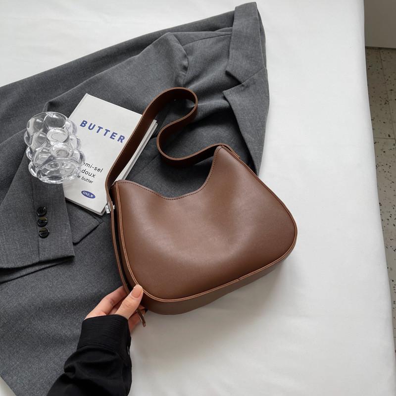 Fashionable Autumn New Arrival Unique Women Bucket Bag For Daily Use