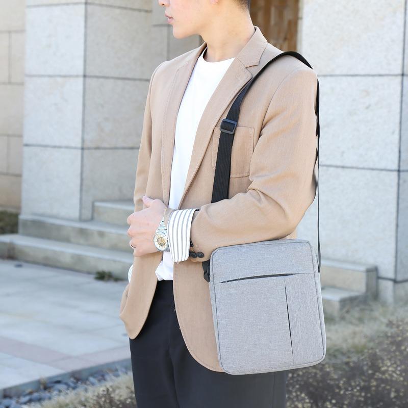 Herren Einzelschulter Diagonale Umhängetasche Kleine quadratische Tasche Crossbody Schultertasche Verschleißfest und langlebig Business Pendeln