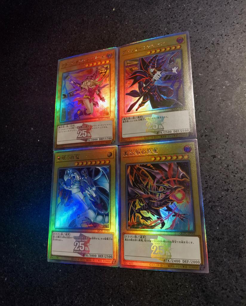 Bastel-Set 4 Stück/Set Yu-gi-oh! Selbstgemachte Kartensammlung Glas Flash Vergoldete Laser Flashs Anime Spielzeug Geschenk Cartoon