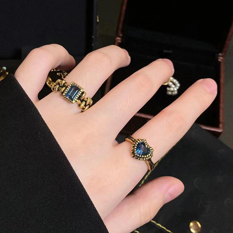 Sophisticated Antique Gold Adjustable Ring For Women With Unique Geometric Zircon Design