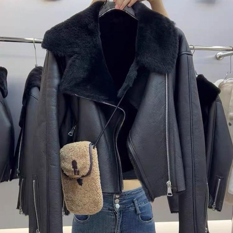 

Short motorcycle suit black fur integrated lamb wool imitation fur jacket women s autumn and winter leather jacket lapel jacket S