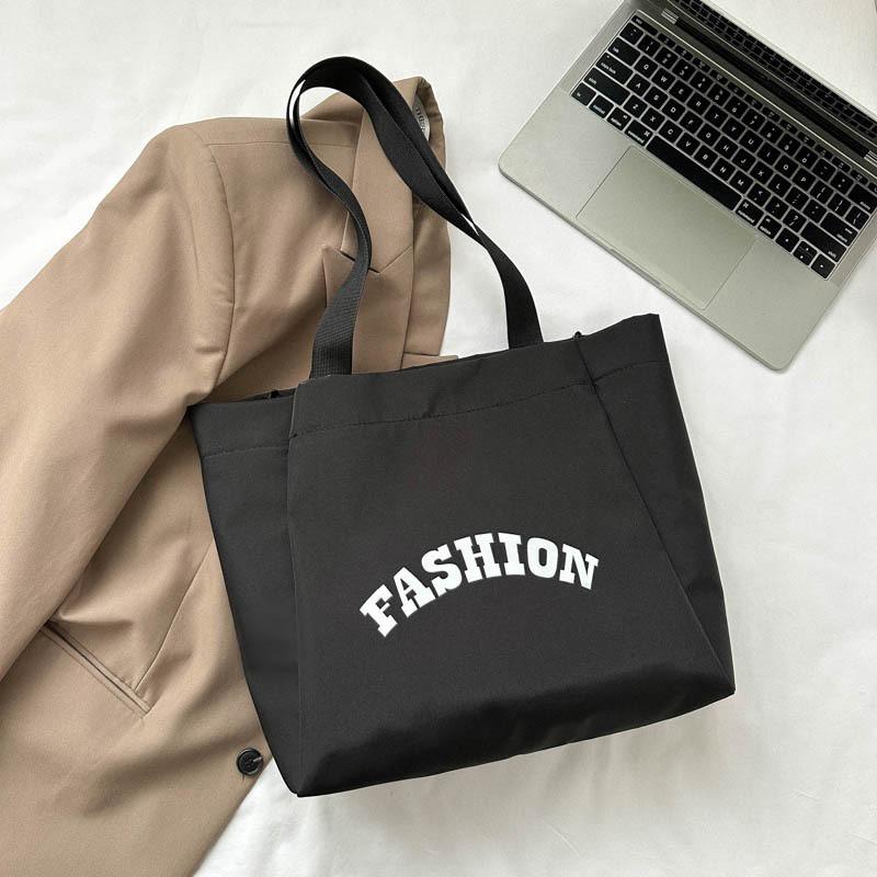 

Elegant Single Shoulder Bag For Women In Fashionable Colors With Chic Aesthetic Without Pendant чёрный
