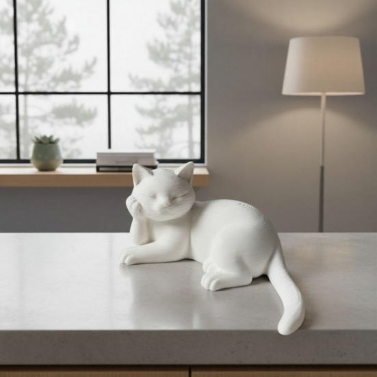 3D Printed Cat Statue, Small Holding Face Cat Figurine, Cute Animal Sculpture for Office Desk Decor, Gifts for Cats Lovers