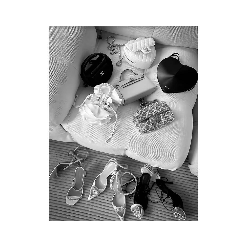 Modern Luxury Fashion Black White Art Heels Champagne Feminist Retro Poster Canvas Paintings Wall Art Pictures Home Decor