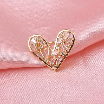 Women'S Stylish Brooch Pin Fixed Clothes Heart Shaped Anti Embarrassment Brooch