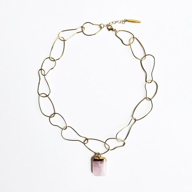

Eliz by Lizgallery Pebble Chain Rose Quartz Necklace Yellow Gold
