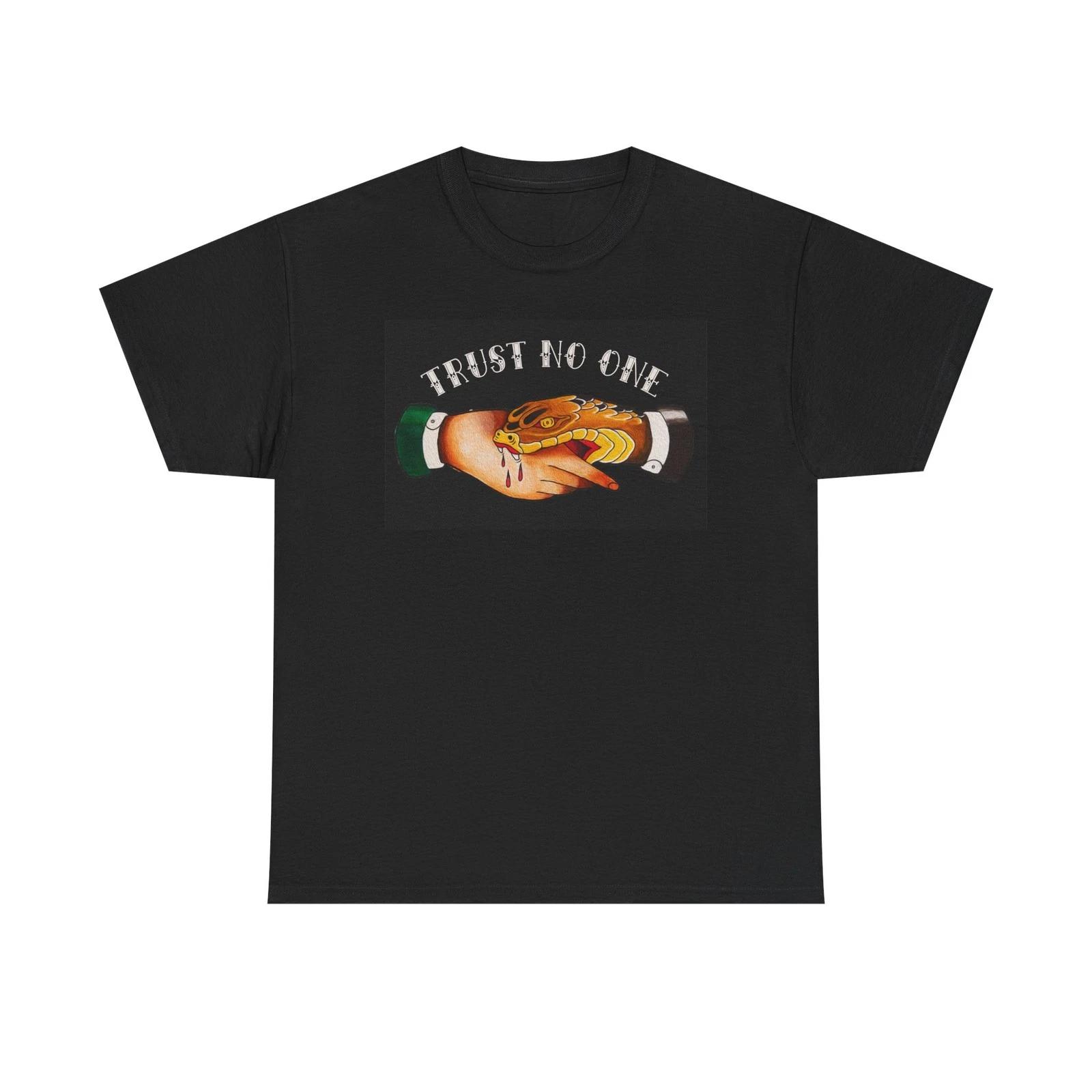 Trust No One Biker t-shirt M