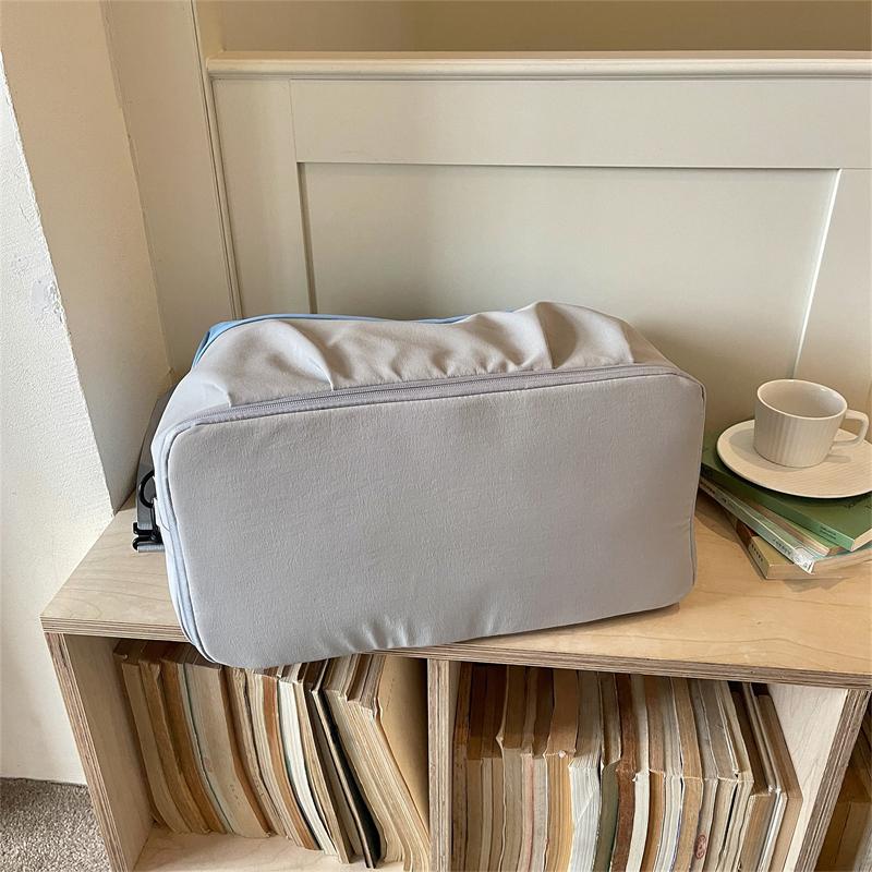 Large Capacity Portable Luggage Bag Large Capacity Travel Bag Lightweight Storage Sports Fitness Bag