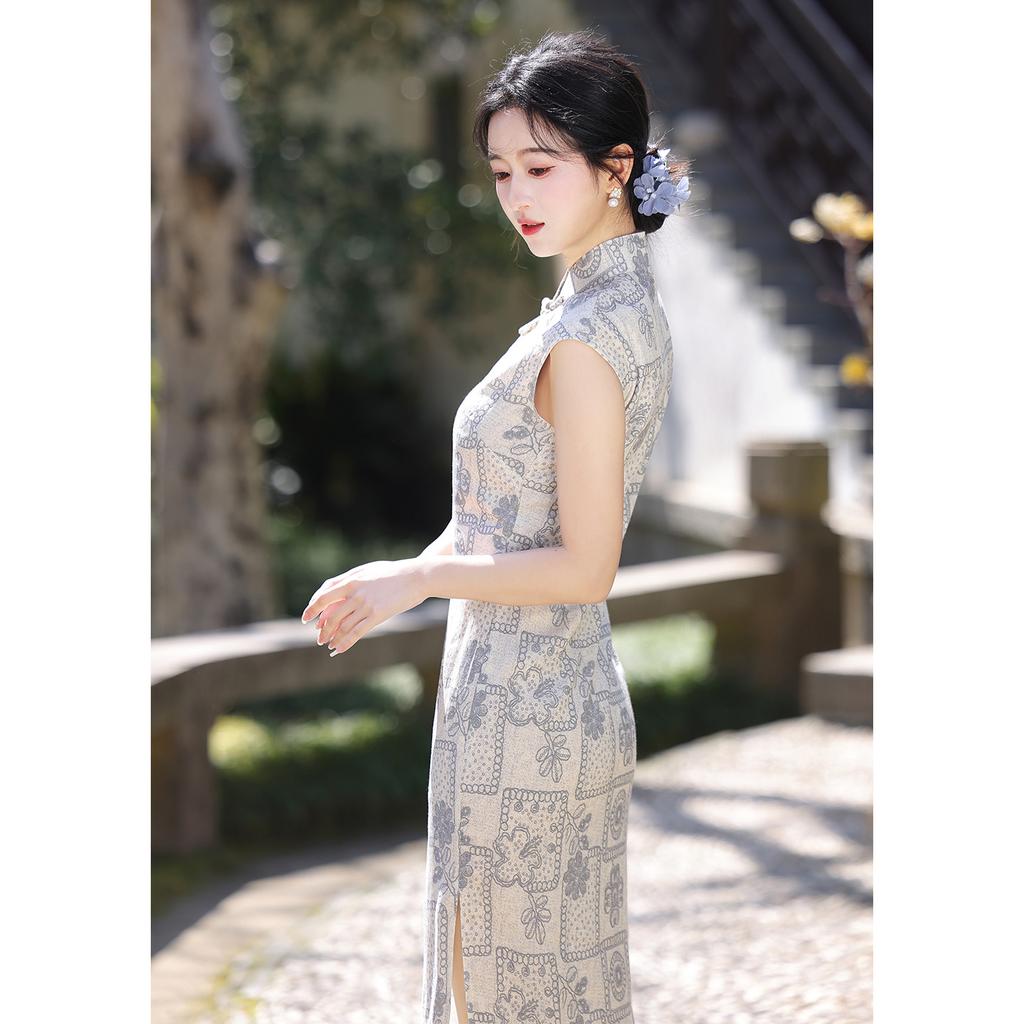 Retro style improved cheongsam women's 1011 new young girls new Chinese sleeveless long dress temperament can be worn daily