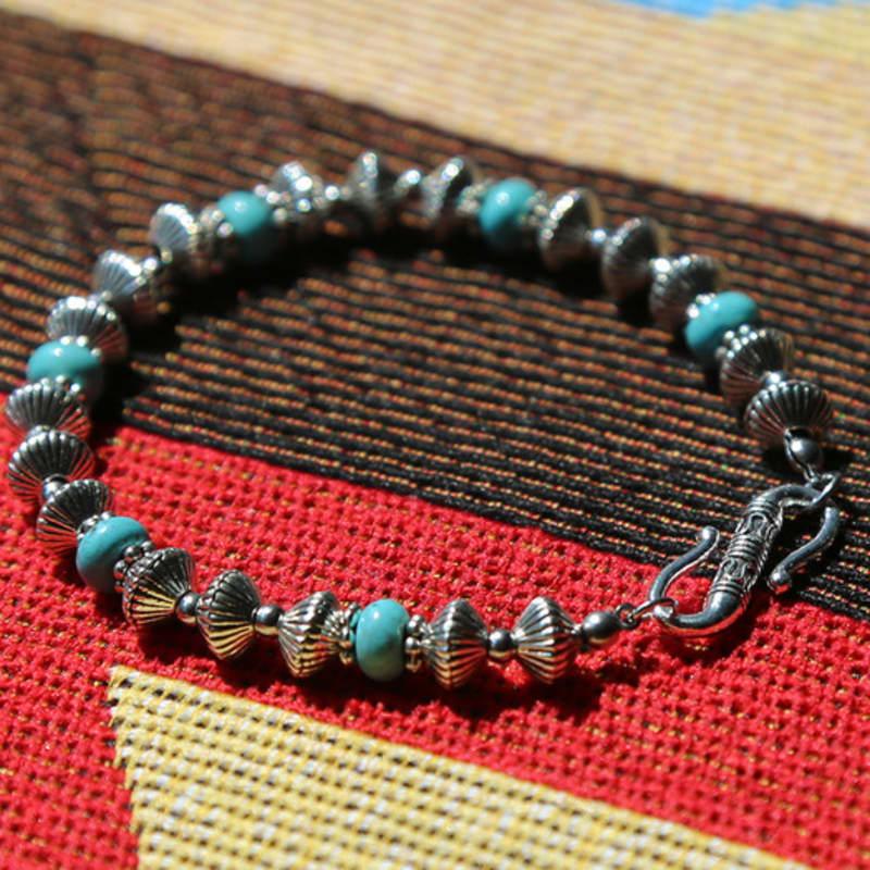 

KND navajo turquoise beads bracelet L