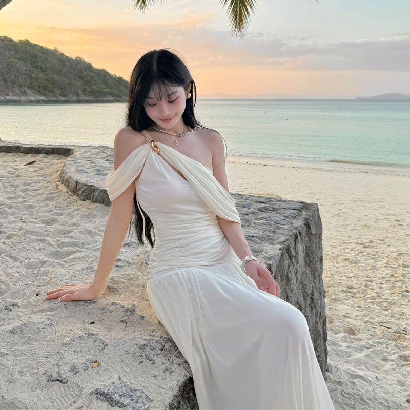 French white dress female summer pure desire sexy fairy fluttering high sense seaside vacation beach long skirt