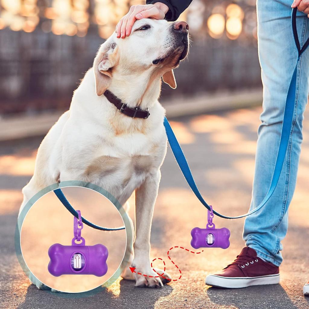 This Bone-shaped Storage Pouch Clips Easily Onto a Leash; It’s Sturdy and Durable, and Easy To Tear Open for Hygiene and Convenience.
