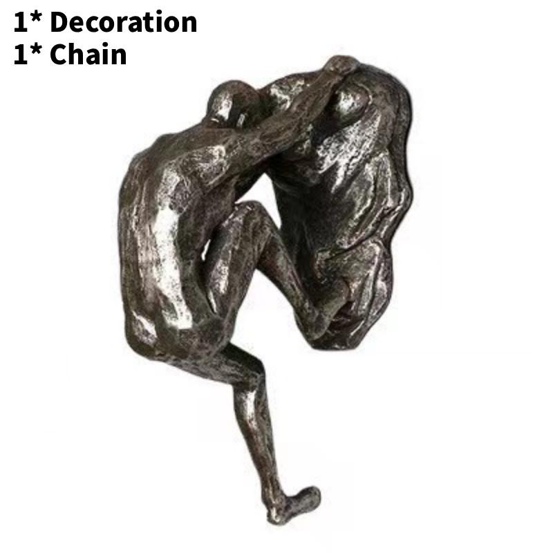 European Vintage Resin Wall Ornament With Climbing Figurines For Lounge And Dining Areas