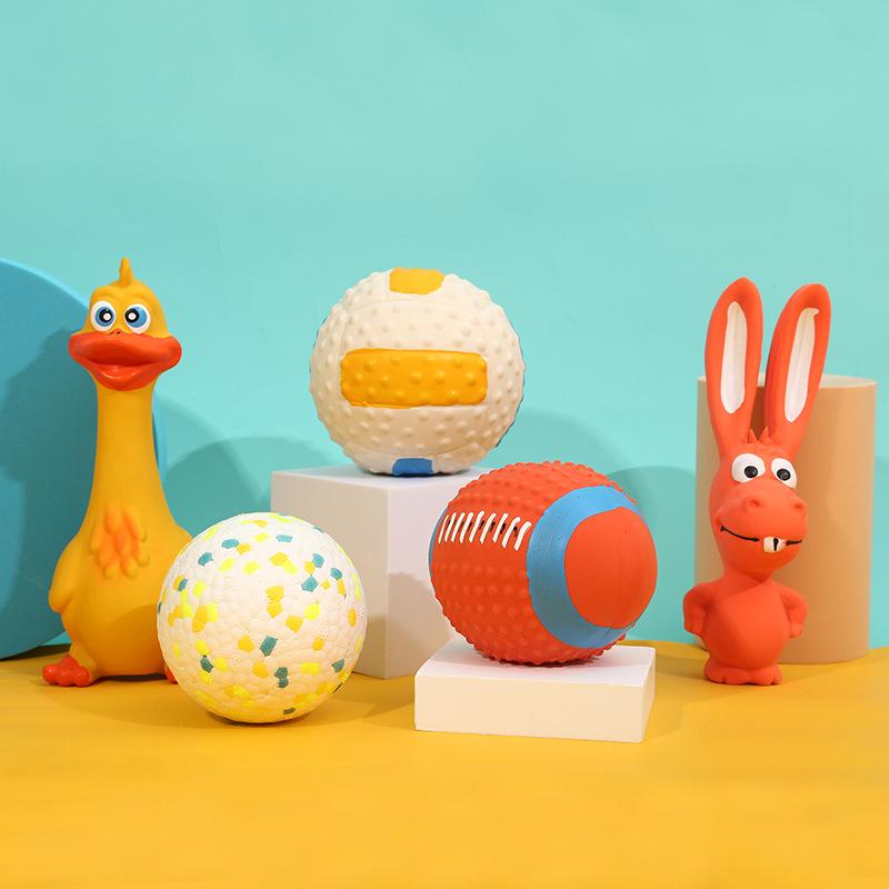 Jucărie Latex pentru Animale de Companie: Minge de Rugby, Fotbal, Volei cu Sunete, Umplută cu Bumbac, pentru Câini
