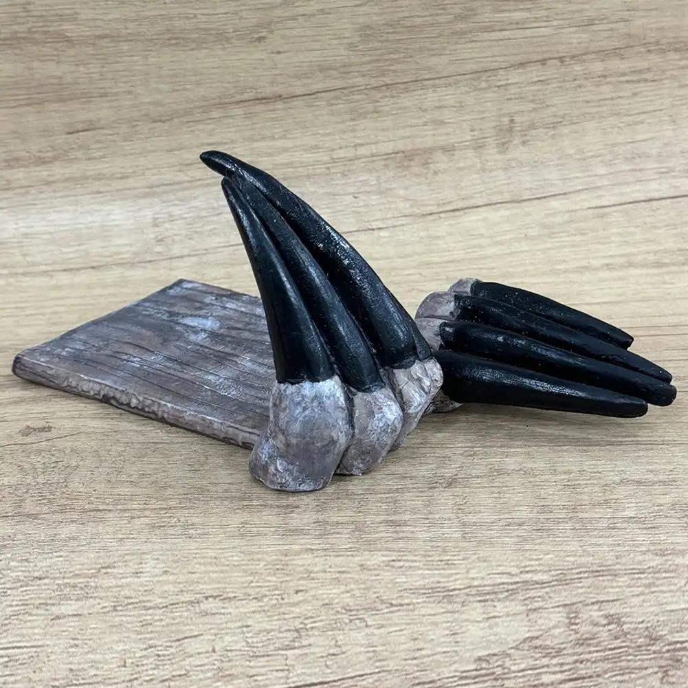 

1 шт. Закладка Рука Дьявола Хэллоуин Ужасы Рука Демона Фильм Закладка Пластиковые Поделки Настольное Украшение Закладка Орнамент