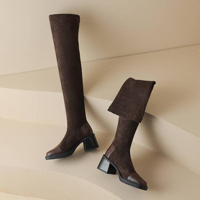 Korean version autumn and winter suede large size knee boots solid color rubber sole non-slip comfortable thick-soled leather boots new Martin b