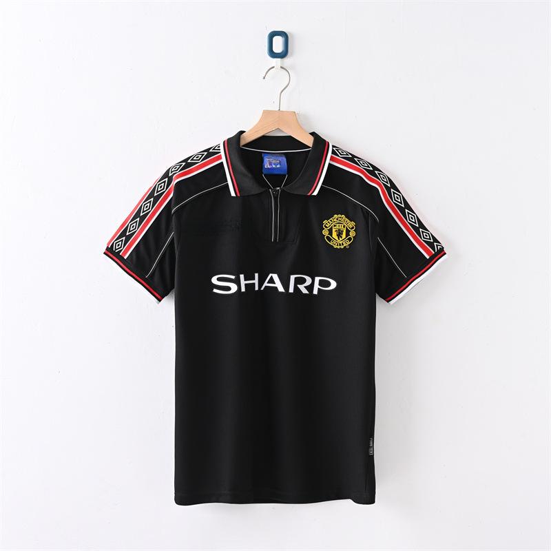 Manchester United Retro-Trikots Sporttrikots gibt es in verschiedenen Stilen, und das WM-Fußballtrikot ist ein Haarhersteller.