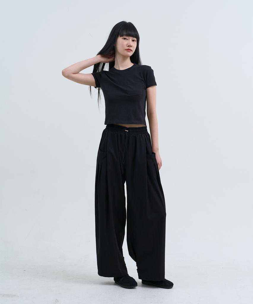 Yuseuteule Chest Pocket Short Sleeve T-Shirt (Black)