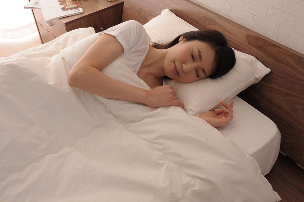 EMOOR Japanese-made "Classe Zero Super Light" Single Quilt, Washable, Moisture-Wicking, Quick-Drying