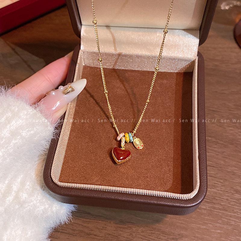Female Niche Personality Versatile Retro Simple Love Necklace