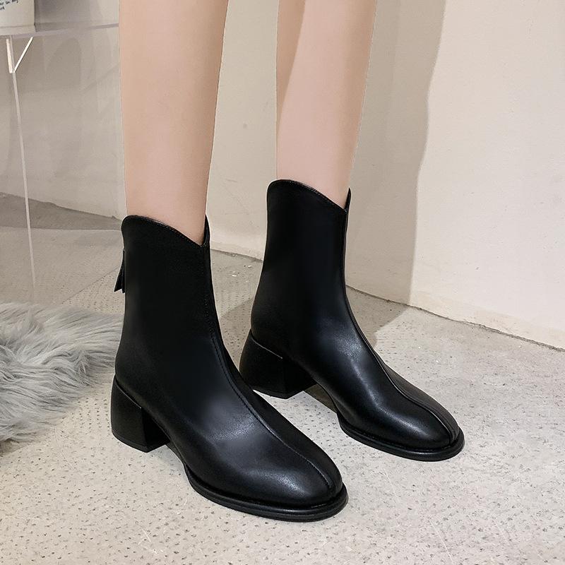 

Coarse heel short boots women s thin boots 2025 new autumn and winter snow boots velvet French versatile thick heel large size Martin boots 40