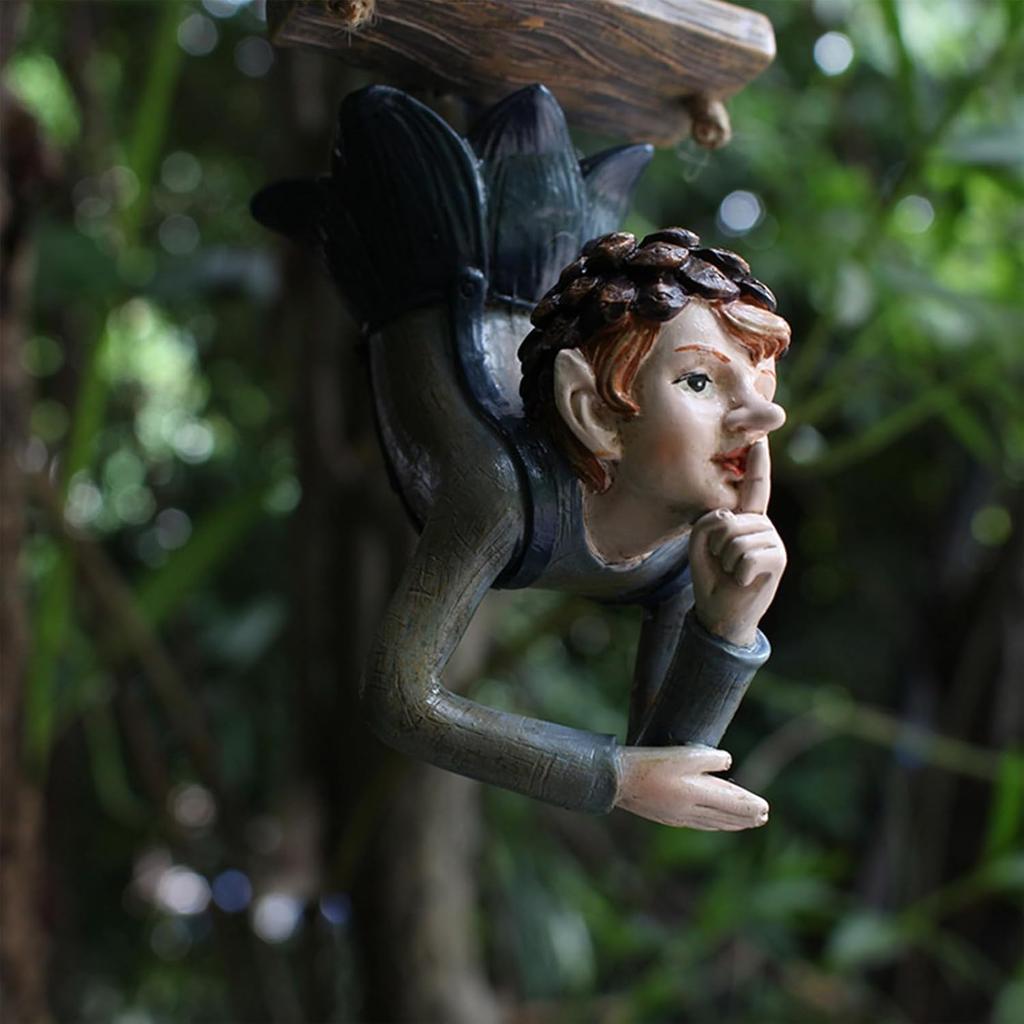 Harz-Hängeornament, Schwingende Feengartenstatue für Außenbäume, Terrasse und Hofdekoration, Allwetter-Außenskulptur, Fee auf einer Schaukel Figur