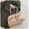 Niche high-end handbag women's new ballet style bow shoulder bag large-capacity commuter armpit bag