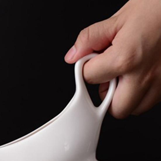White Ceramic Gravy Boat Sauce Server with Large Pour Spout Non-Slip Bottom Gravy Dispenser for Gravy Salad Dressings