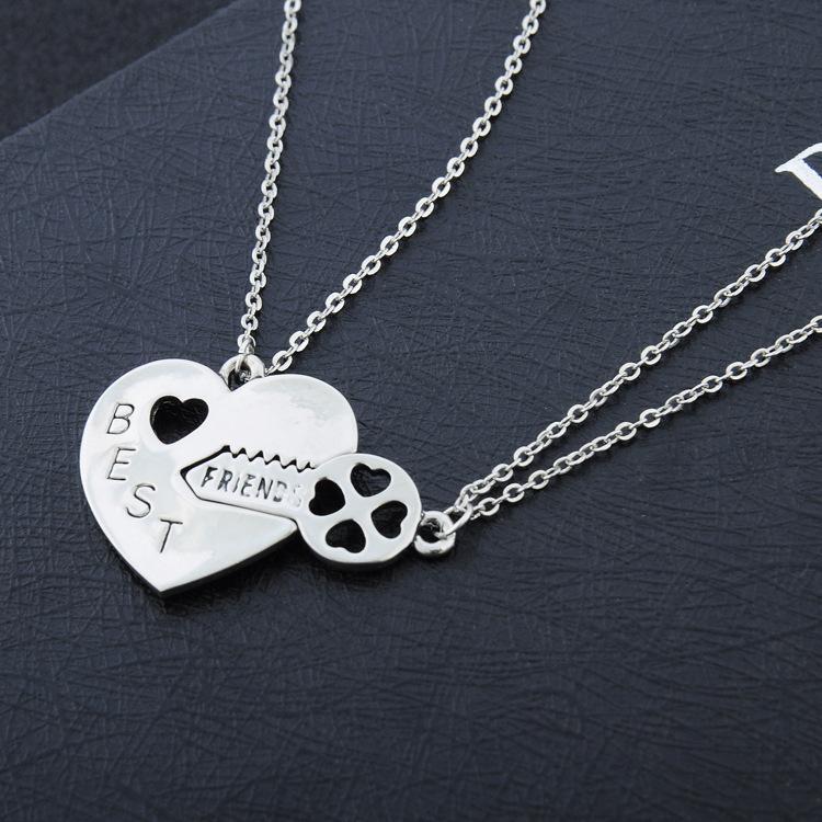Decoration of versatile peach heart key best friends niche design necklace pair