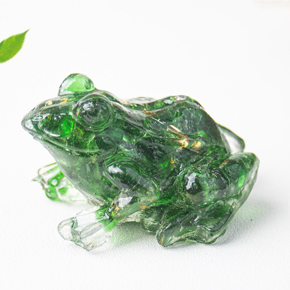 Crystal Resin Frog Aquarium Decor With Cute Design For Office Desk And Gift