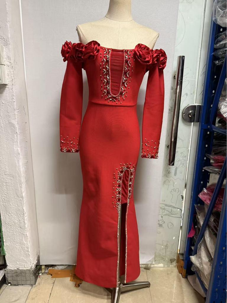 2025 Elegant Off-the-Shoulder Floral Evening Dress with Beaded Diamond Chain