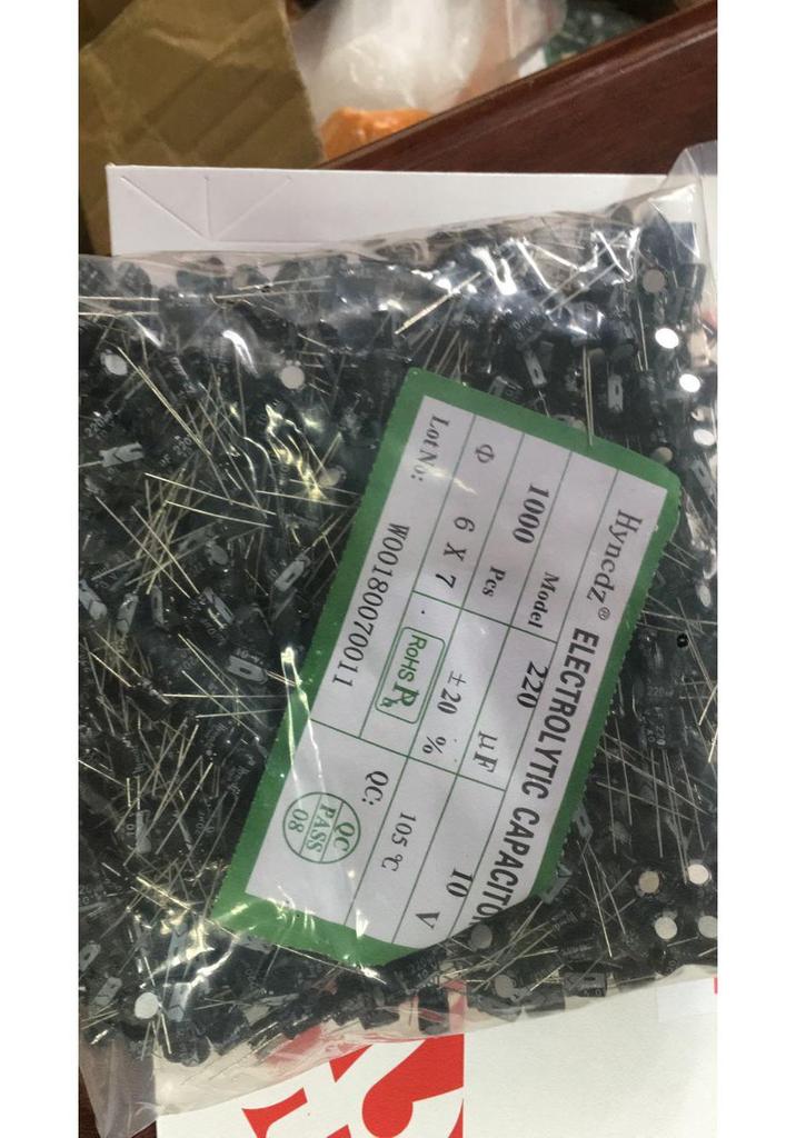 Hyncdz 10V 220UF Aluminum Electrolytic Capacitor