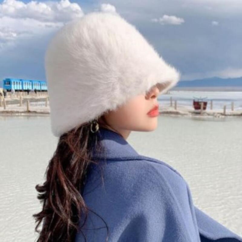 Women s Classic Soft Fur Bucket Winter Hat 01. Black