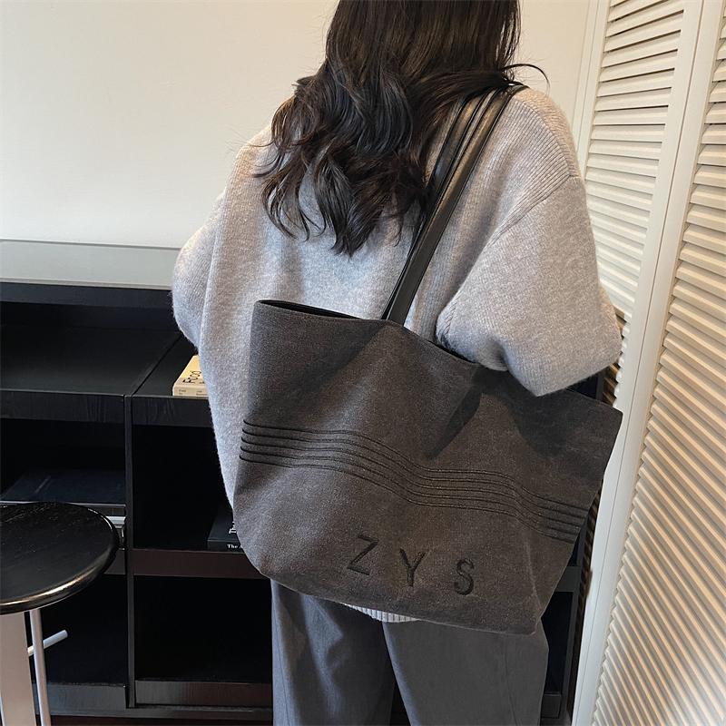 Canvas Bag Large Capacity Women's Shoulder Bag Commuter Tote Bag