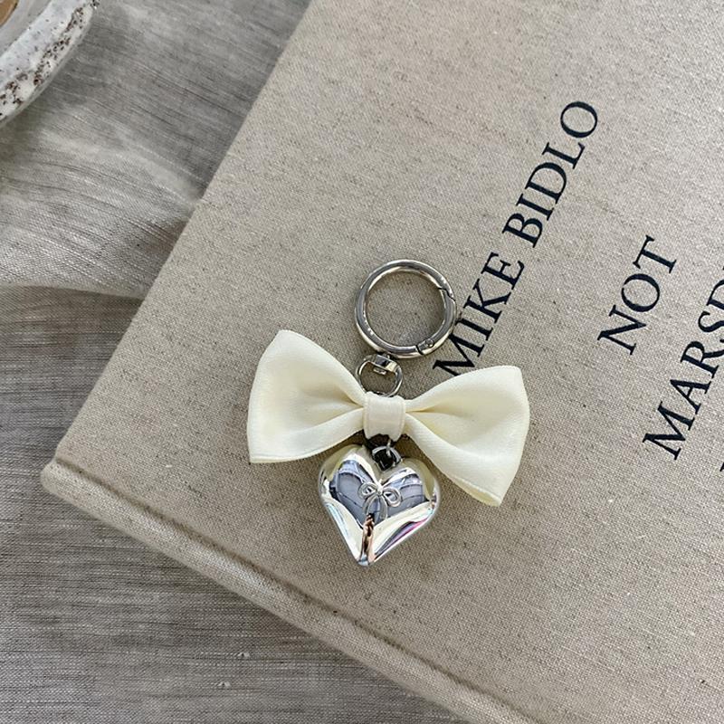 

Розовый брелок с бантом Ins Стиль Серебряное сердце Подвеска для телефона Чехол для наушников Очаровательная сумка Декор Кольцо для ключей от автомобиля бежевый