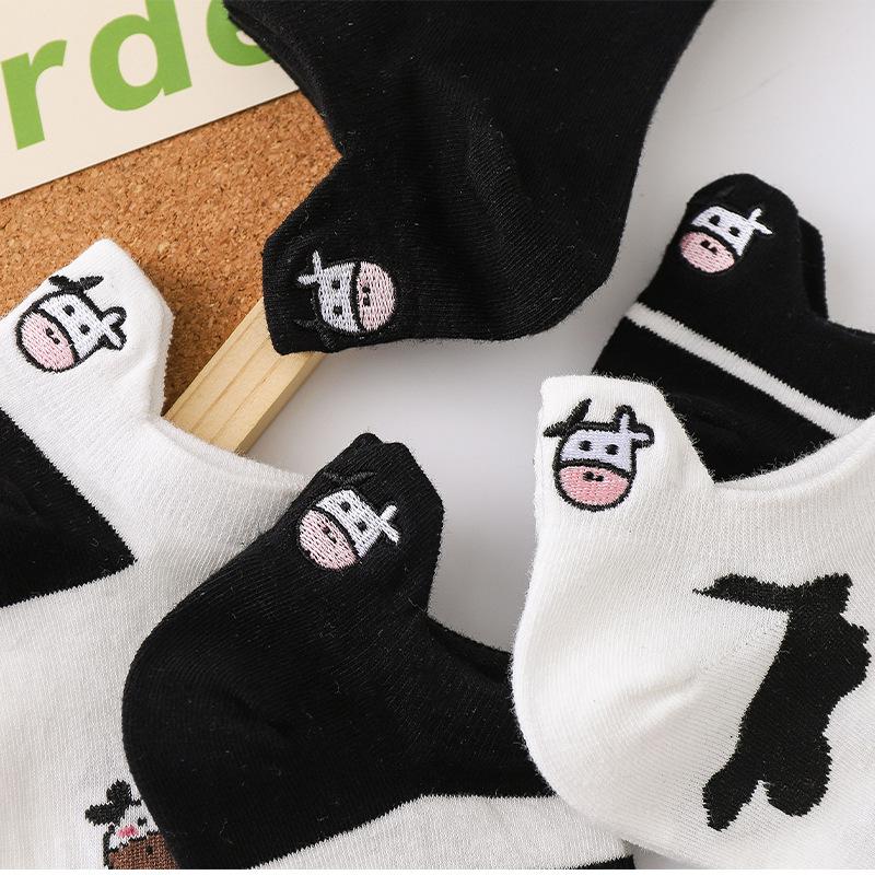 Ladies Spring and Summer Embroidered Striped Cartoon Black and White Cow Sweet Cute Short Tube Socks