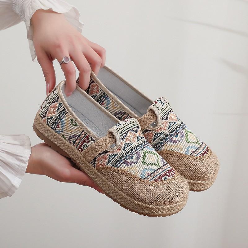 Customized old Beijing cloth shoes summer women's trend comfortable versatile soft sole non-slip mesh one pedal lazy fisherman shoes