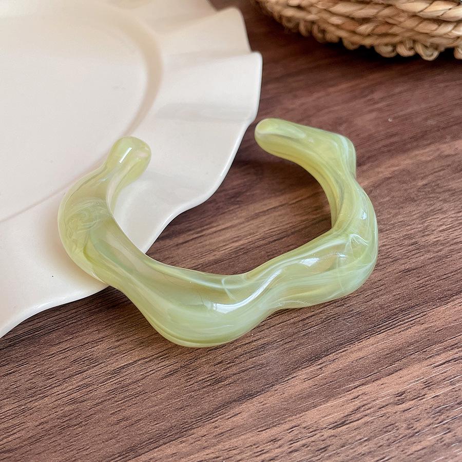 High-End European & Asian Gradient Acrylic Patchwork Bangle - Retro Exaggerated Style Wristband for Women