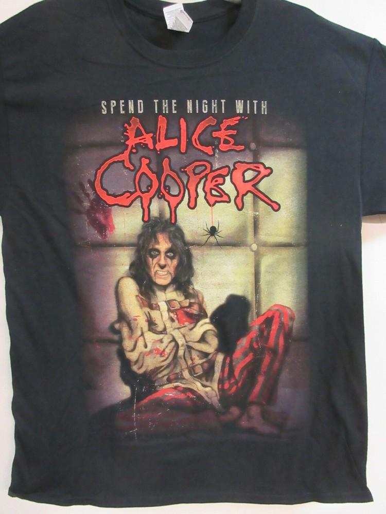 

ALICE COOPER OFFICIAL MERCH WE RE ALL CRAZY BAND CONCERT MUSIC MEDIUM Unisex T-Shirt M
