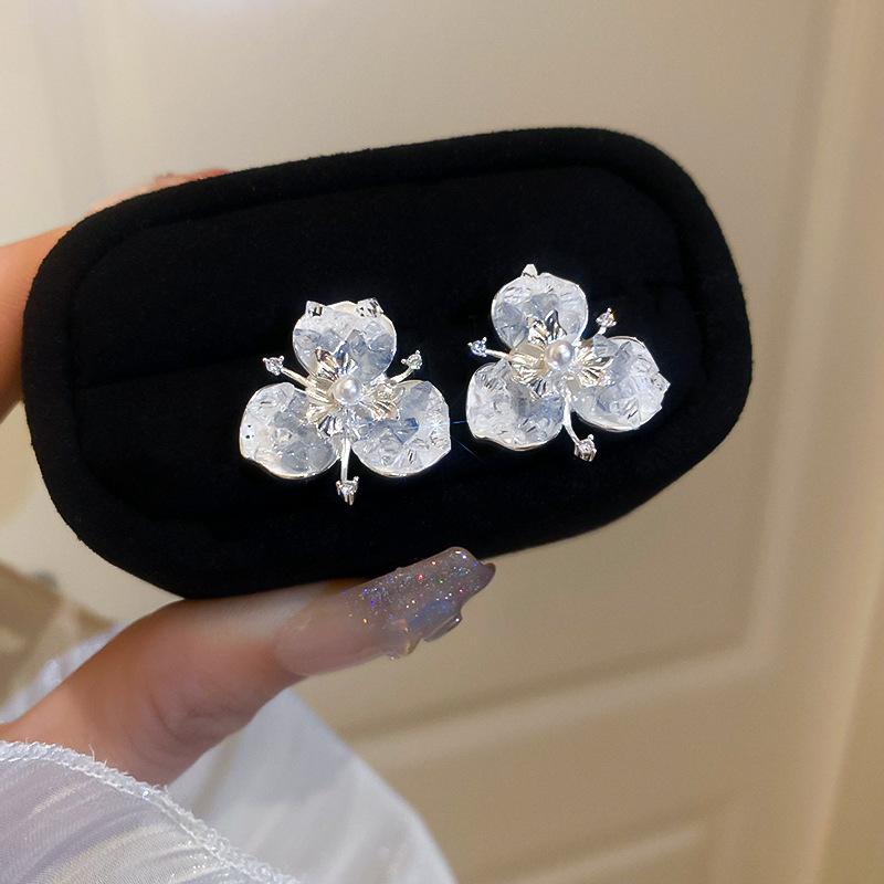 Korean Fashion Blue Butterfly Flower Earrings for Women Exquisite Elegant Pearl Stud Earring Wedding Party Luxury Jewelry Gift