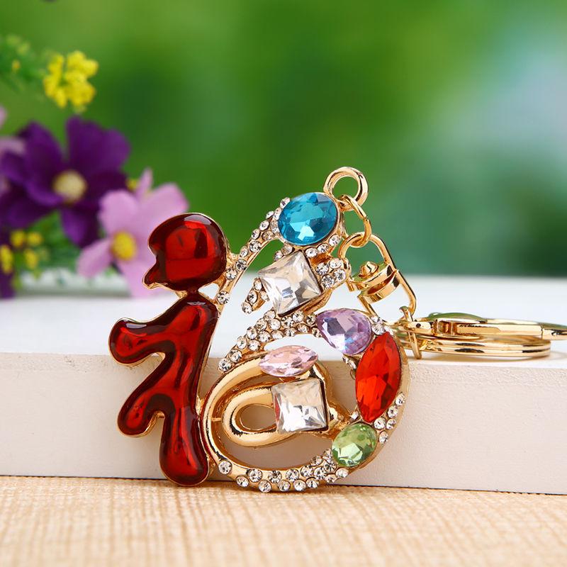 Exquisite Rhinestone Bear Keychain Pendant for Women - Cute Gift for Bag Accessory