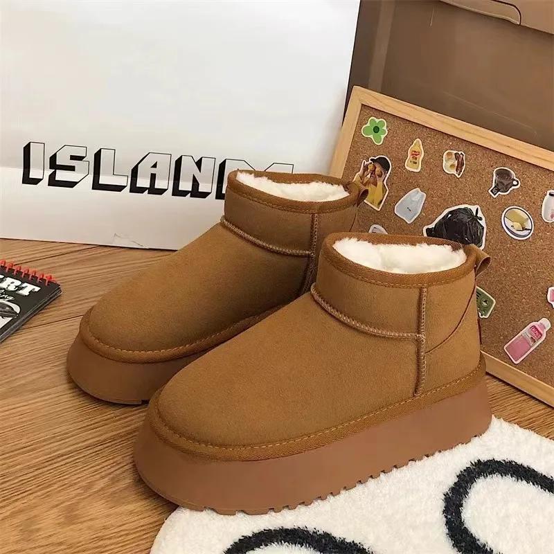 Fashion 2024 New Thick Soled Versatile Snow Boots for Women, Worn for Warmth, Height Increase, Anti Slip and Waterproof