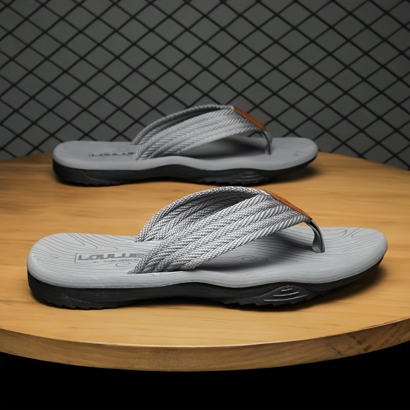 Mens And Casual Trendy Rubber Thick Soled Flip Flops With Herringbone Beach Design