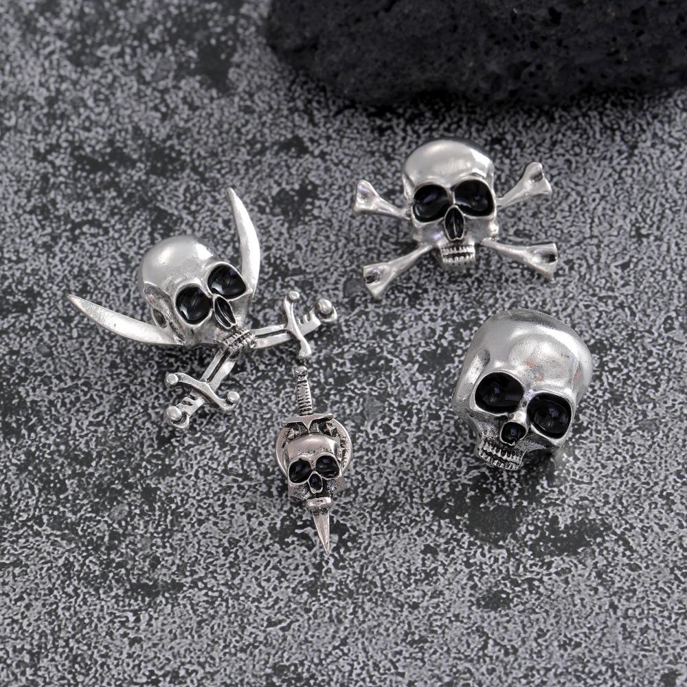 Dark Gothic Full of Black Rhinestone Spider Broochs for Men Women Halloween Retro Punk Skull Pin Personality Decorative Jewelry