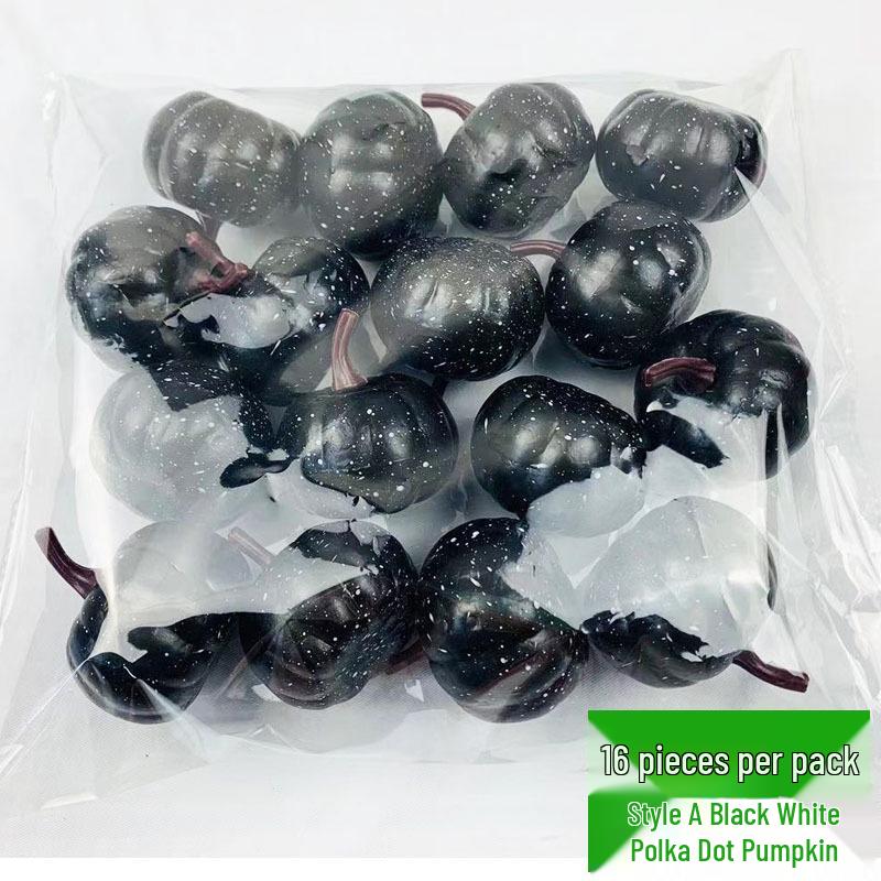 Halloween Foam Pumpkin Set, 5.5cm, 16-Pack - Ideal for Photography, Display, or Decoration.