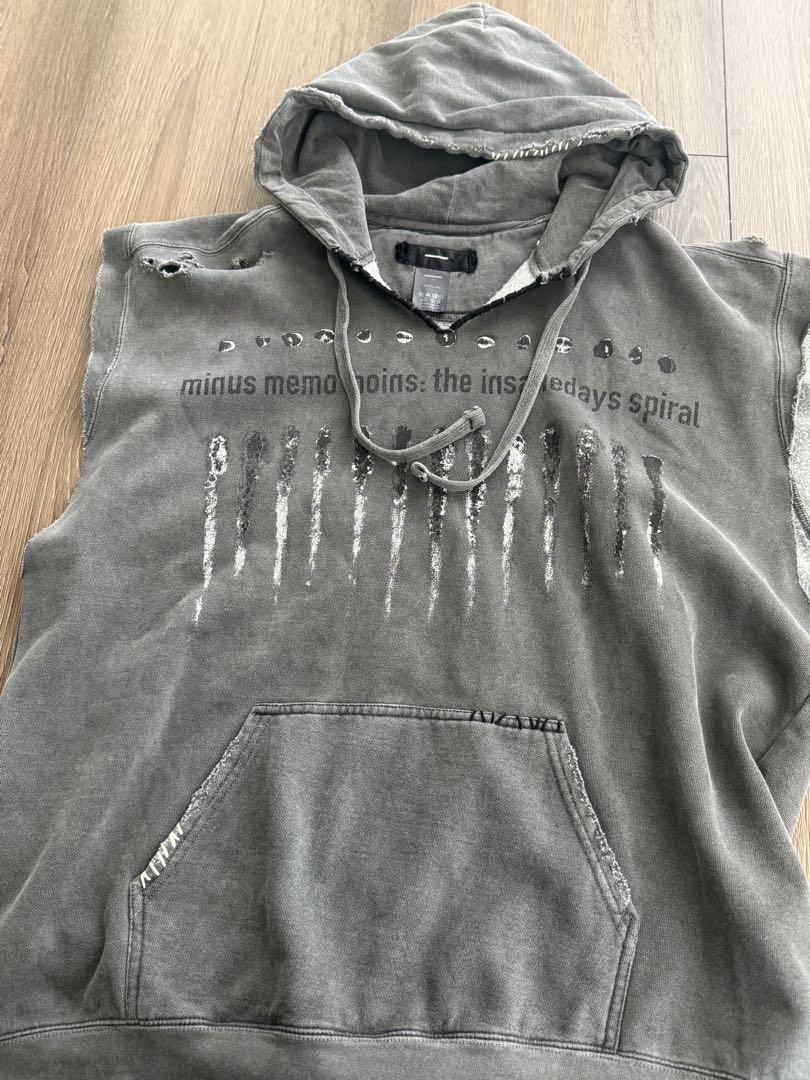 

[USED] MINUS BOOTLEG SLEEVELESS HOODIE